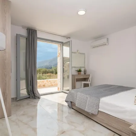 Chrysso By Alykes (Zakynthos)